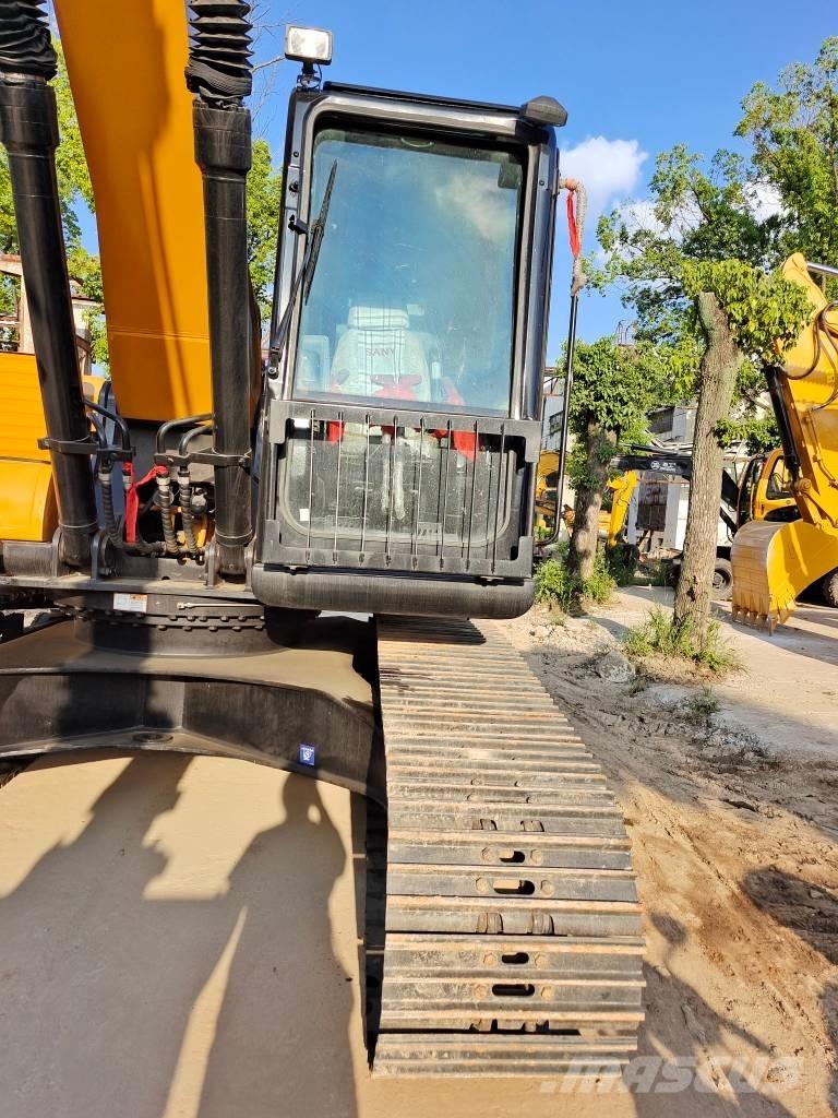 Sany SY 215 C Raupenbagger