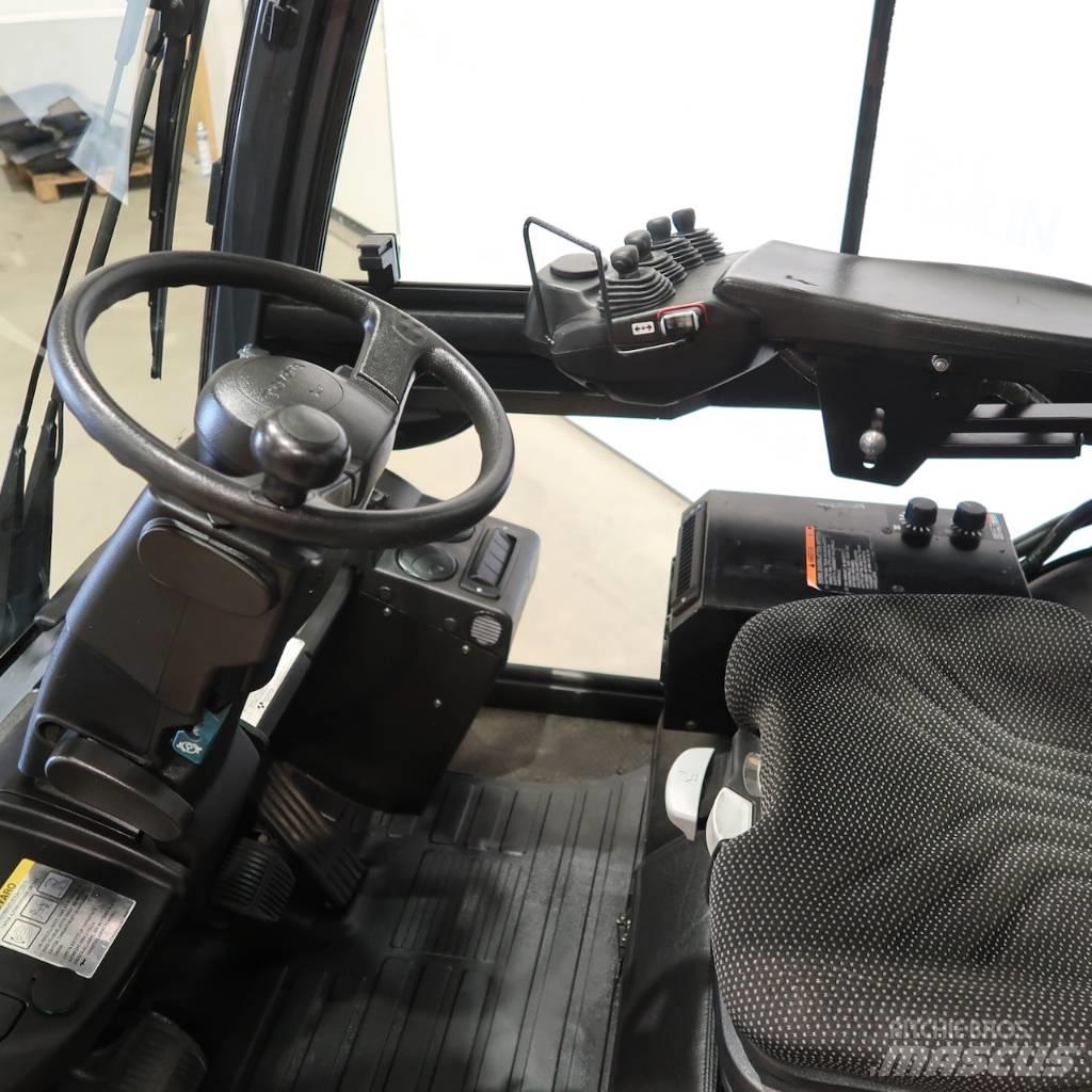 Toyota 52-8FDF25 Diesel Stapler