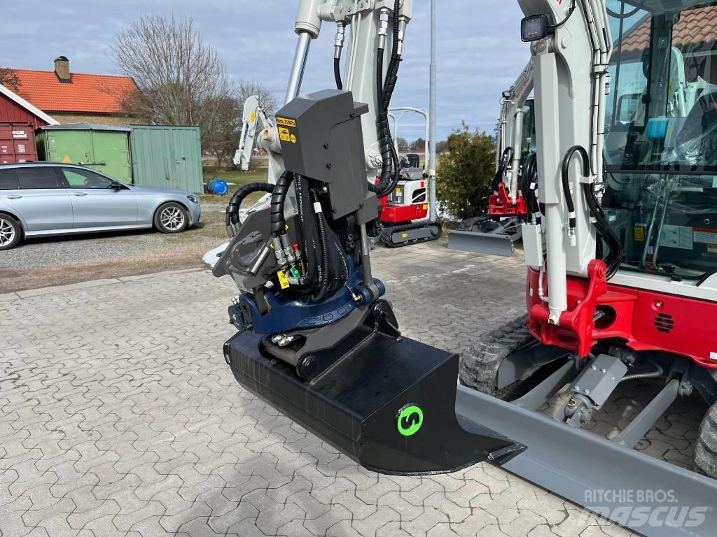 Takeuchi TB325R Minibagger < 7t