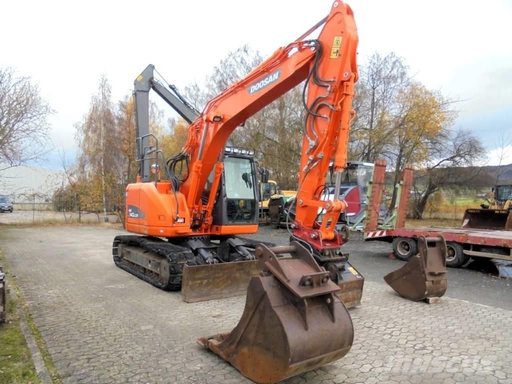Doosan DX 140 LCR-3 Raupenbagger