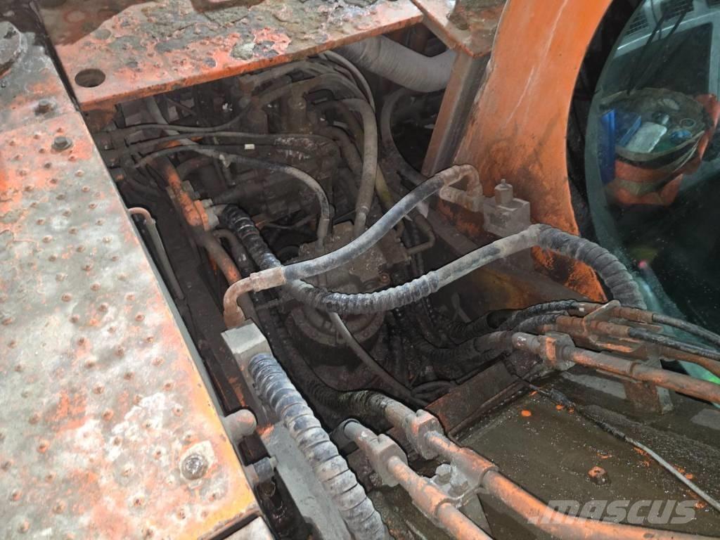 Doosan DX 210 W Mobilbagger