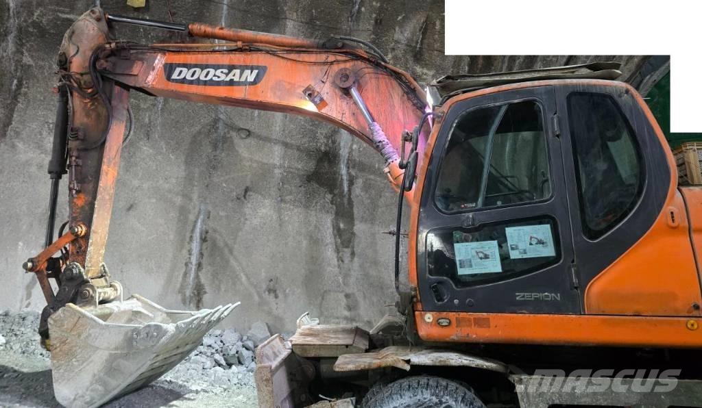 Doosan DX 210 W Mobilbagger