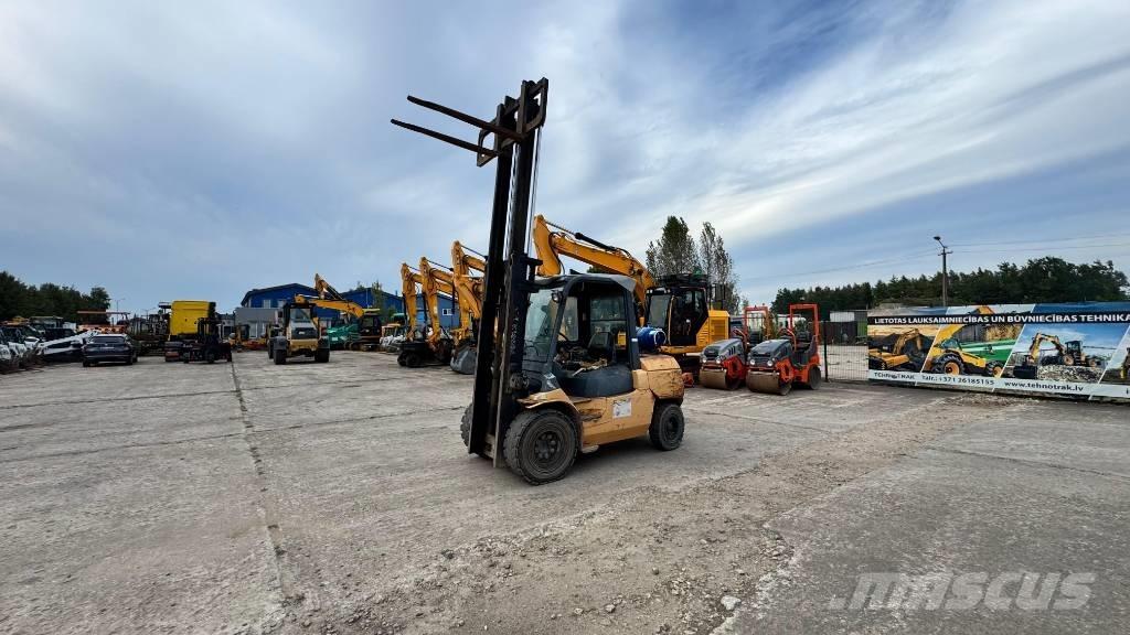 Toyota 02-7 FD 40 Gas Stapler