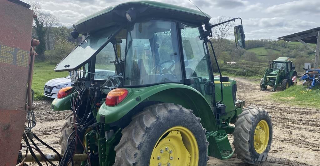 John Deere 5050E Traktoren