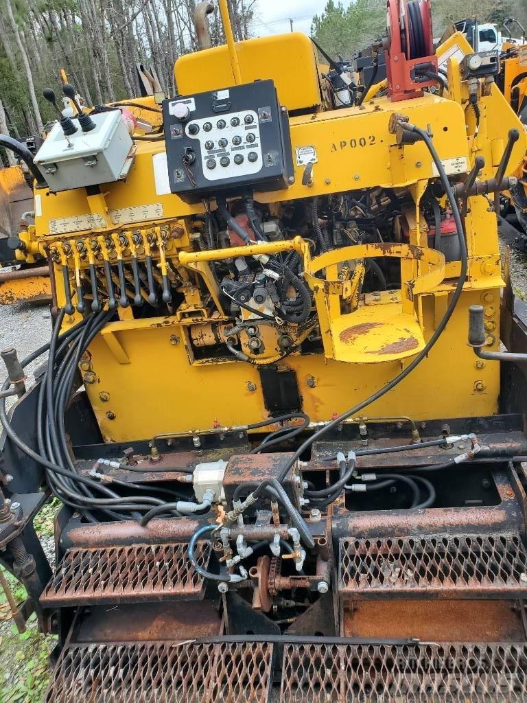  New Generation 5800C Strassenfertiger