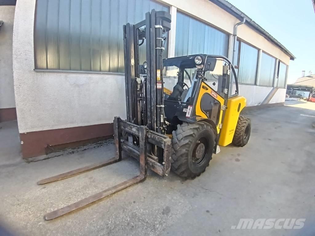 Bomaq B50 MP 4WD Diesel Stapler
