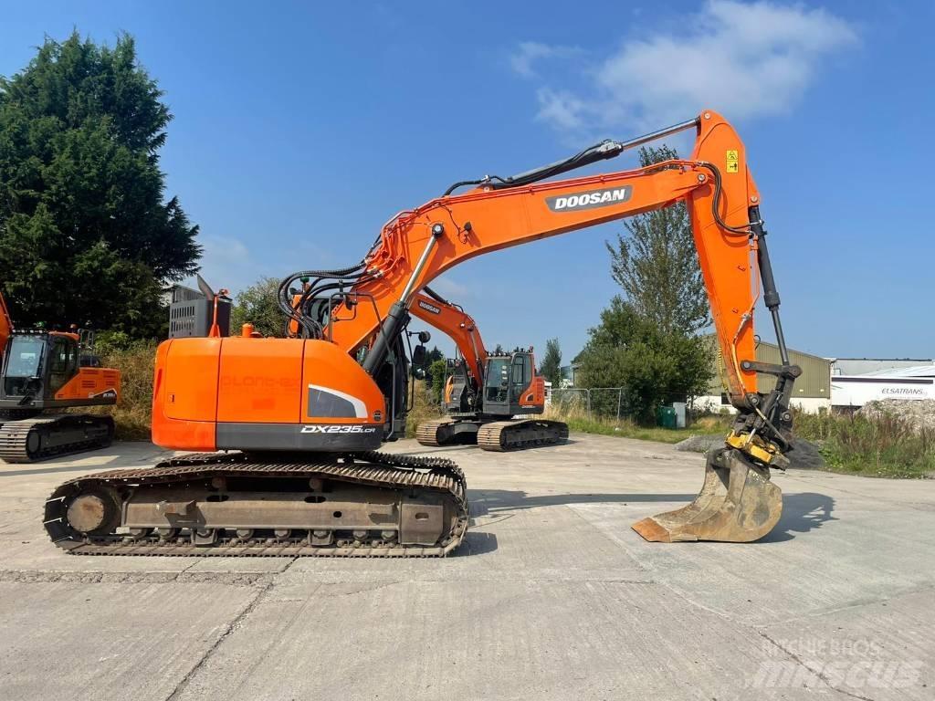 Doosan DX 235 LCR-5 Raupenbagger