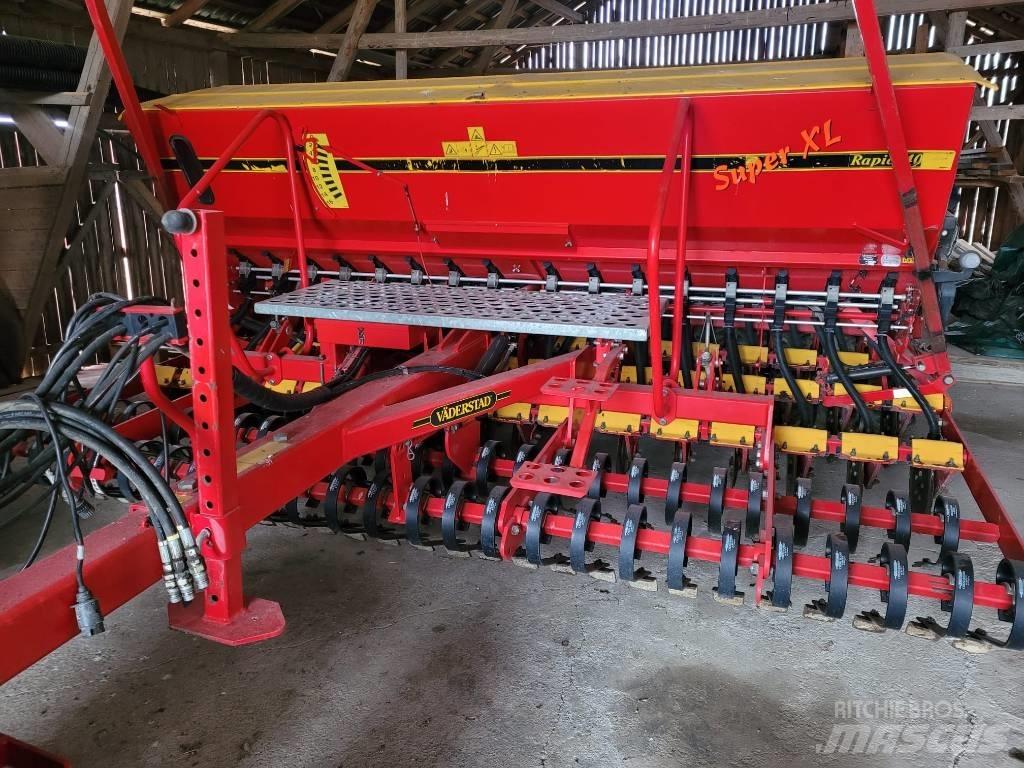 Väderstad Rapid400C Drillmaschinen