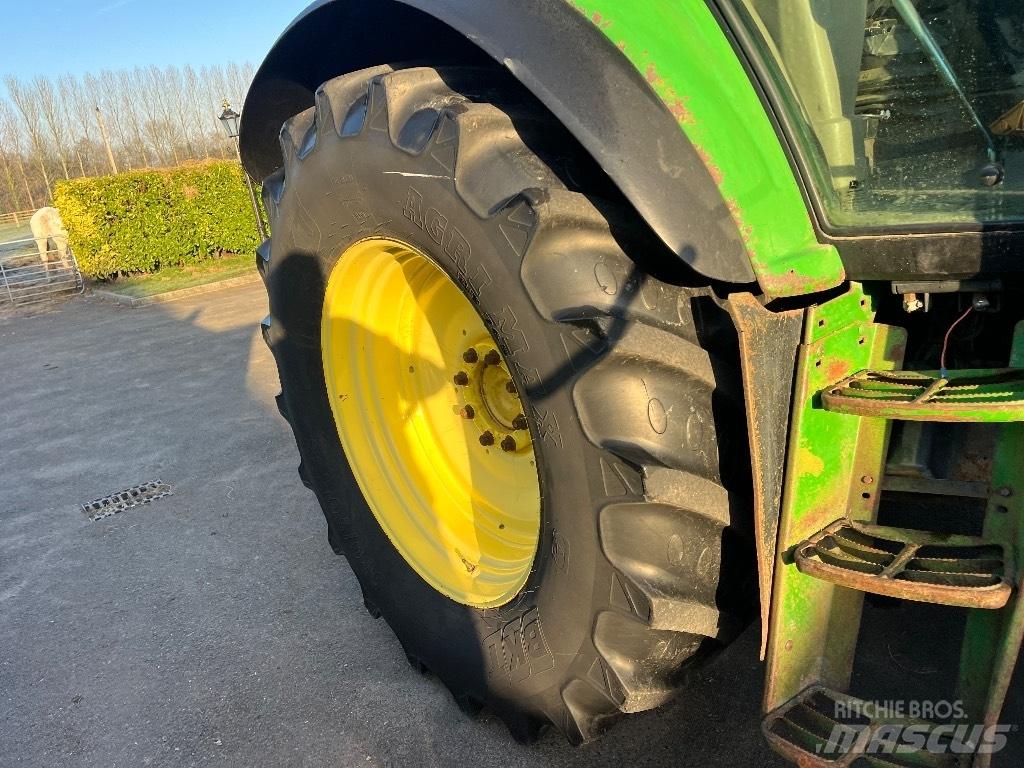 John Deere 6820 Traktoren