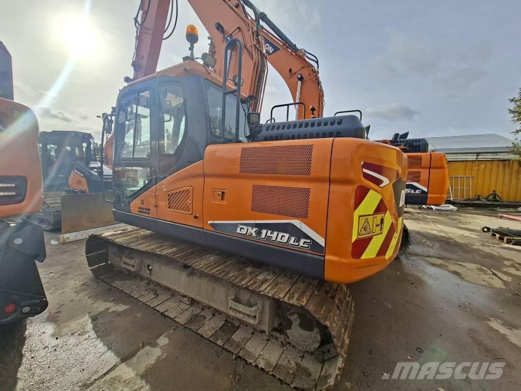 Doosan DX 140 LC Raupenbagger