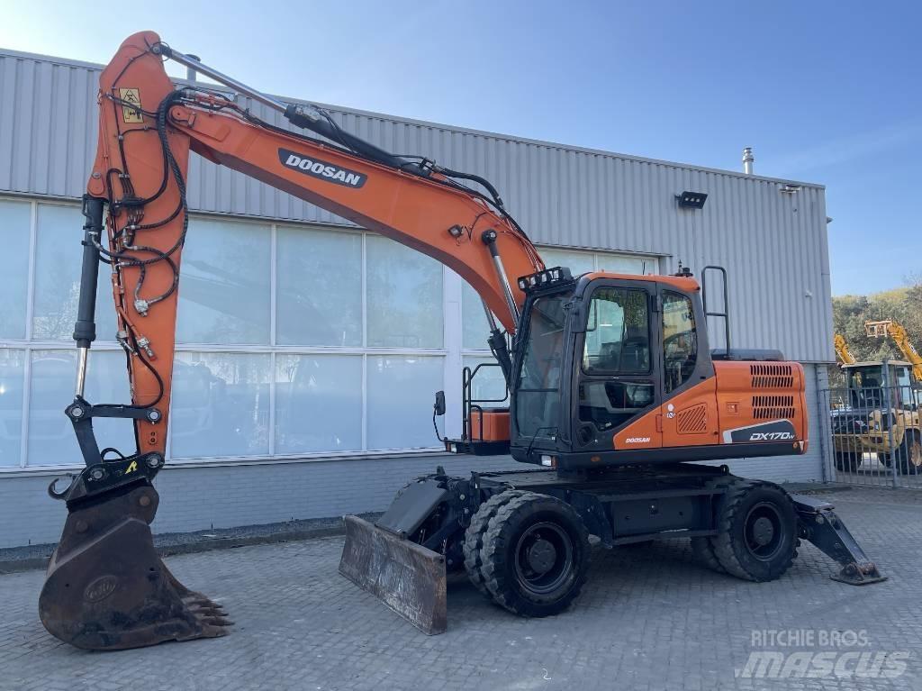 Doosan DX170W-5 Mobilbagger