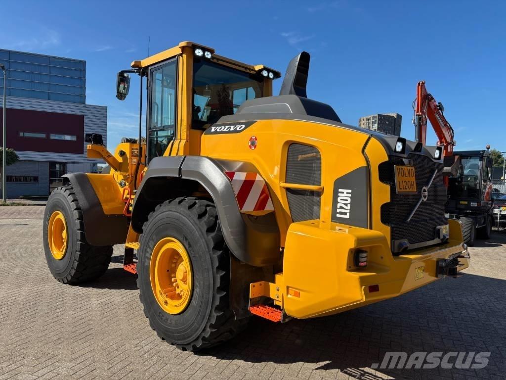 Volvo L 120 H Radlader