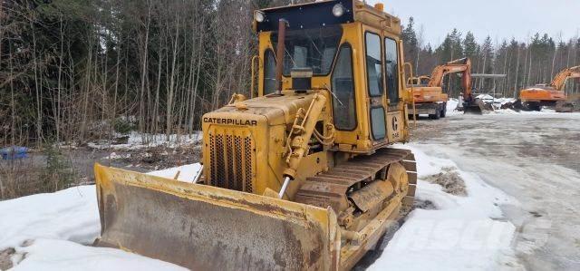 CAT D4E Bulldozer