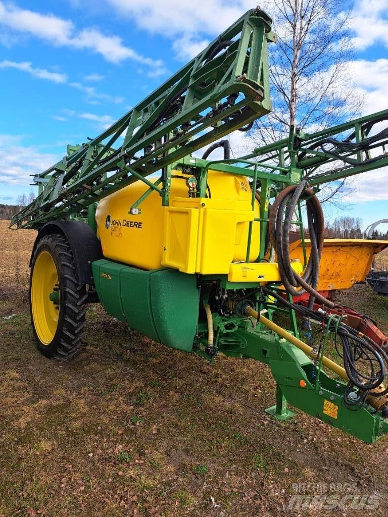 John Deere 740 i Anhängespritzen