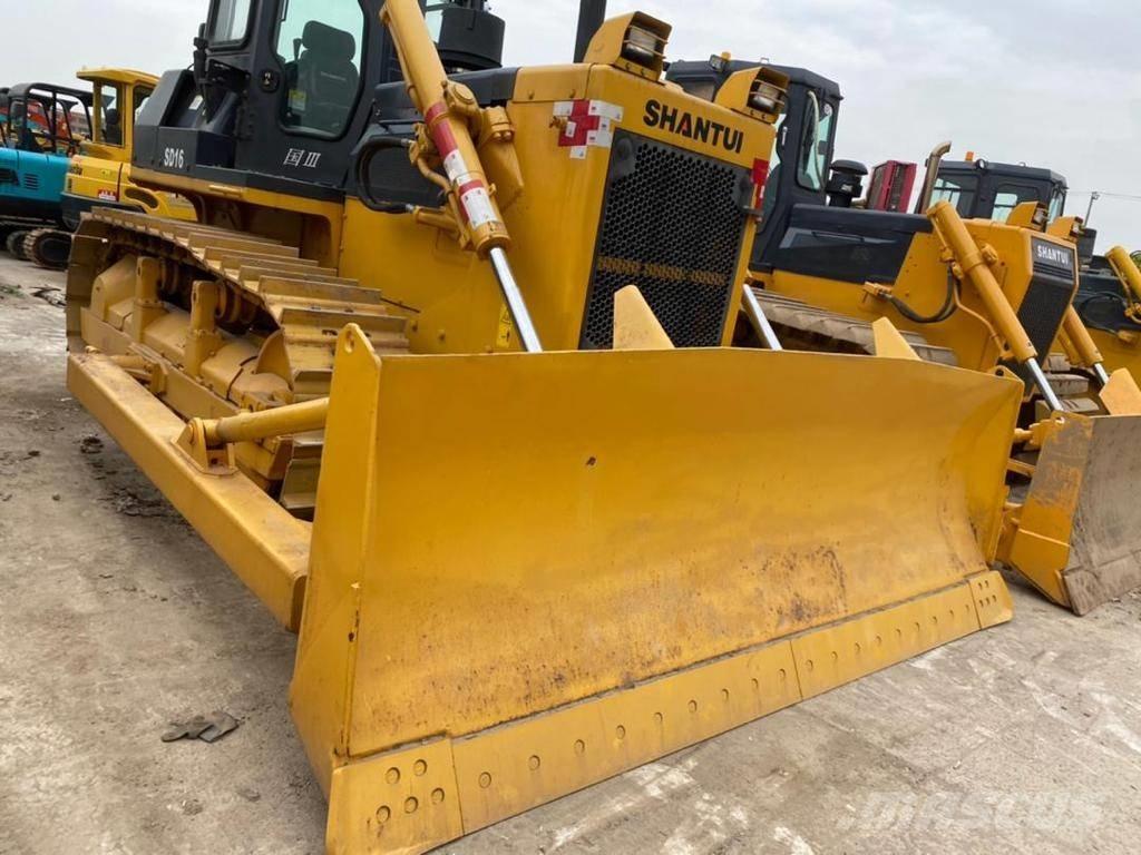 Shantui SD 16 Bulldozer
