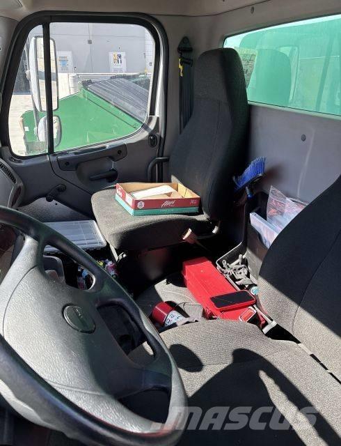 Freightliner M2 Getränkewagen