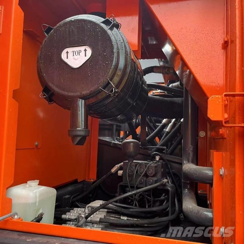 Doosan DX 225 Raupenbagger