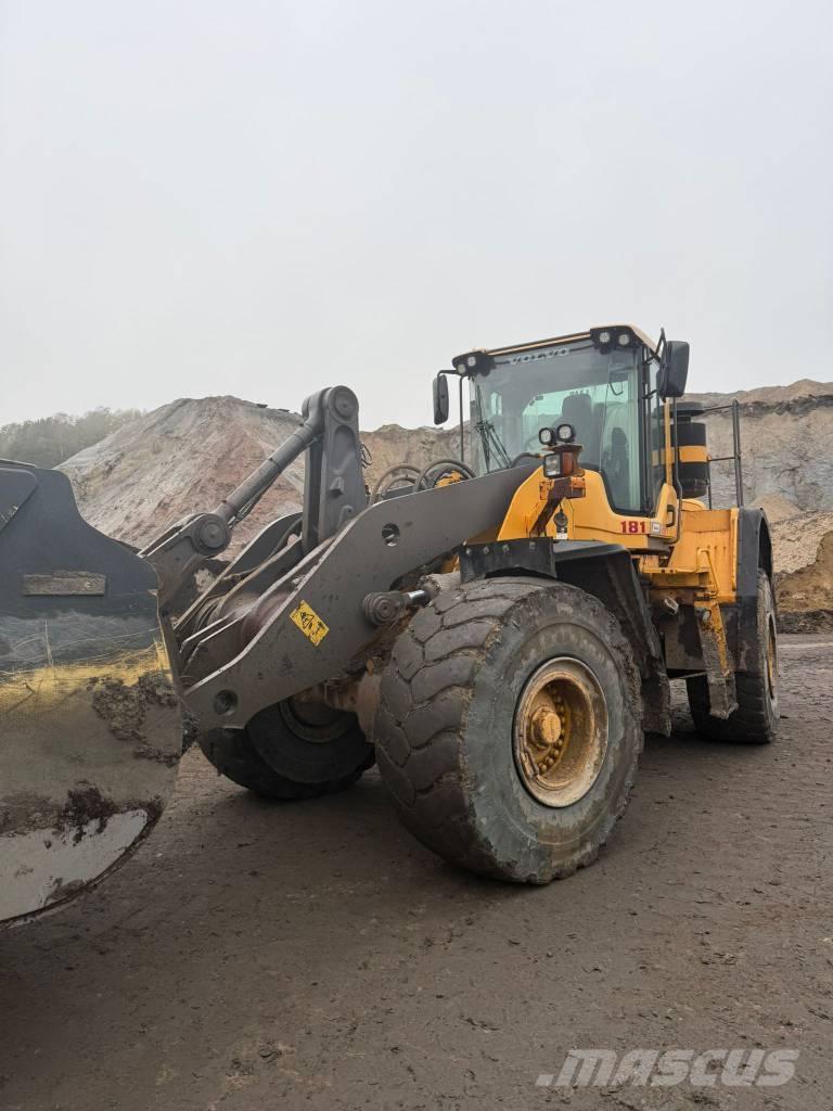 Volvo L180F Radlader