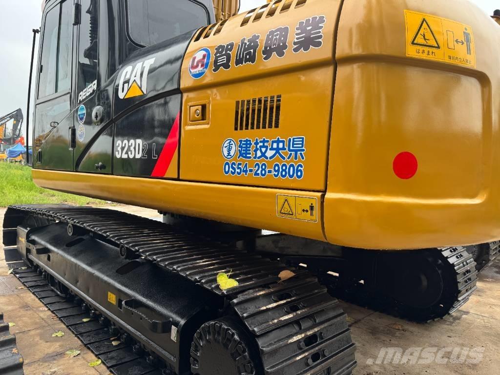 CAT 323D2 Raupenbagger