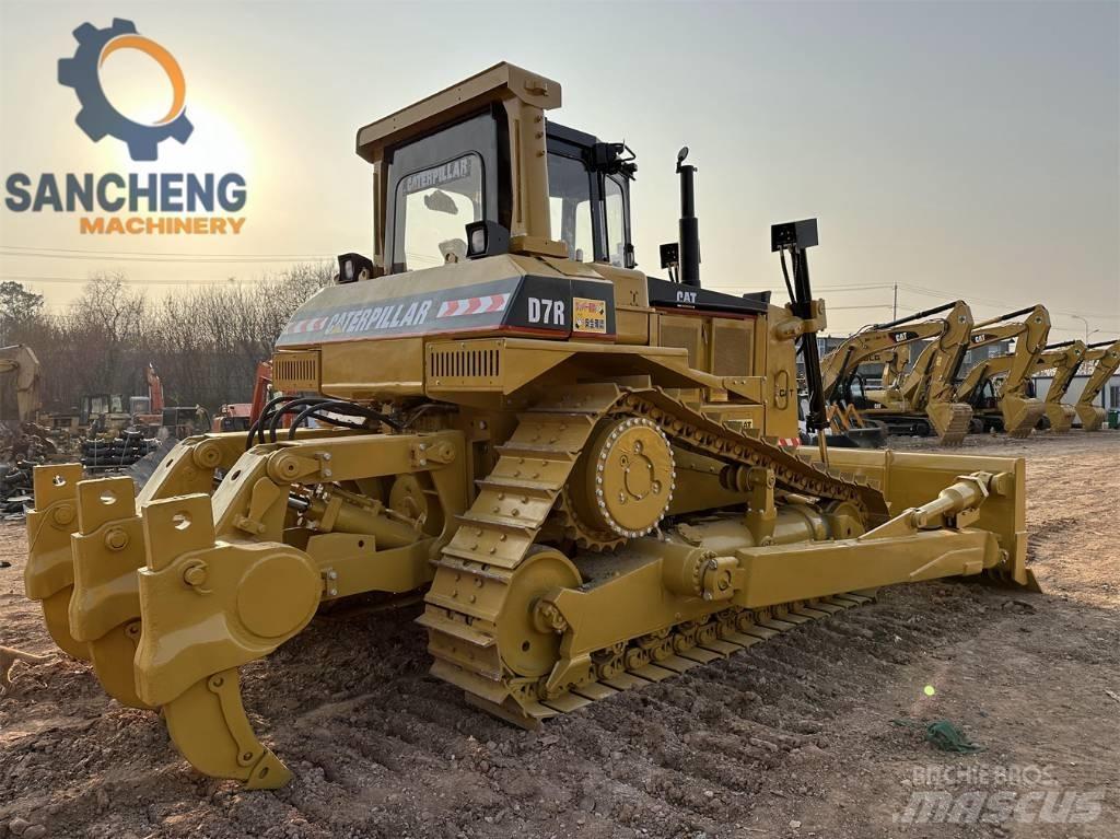 CAT D7R Bulldozer
