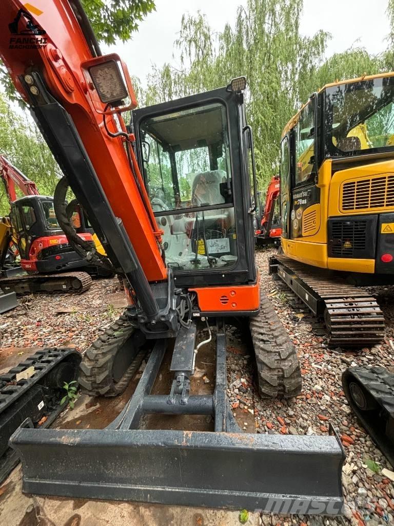 Hitachi U35 Minibagger < 7t