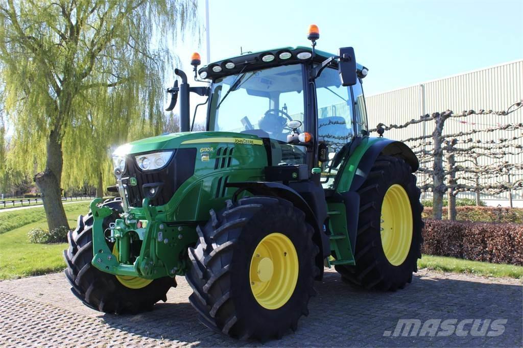 John Deere 6130R Traktoren