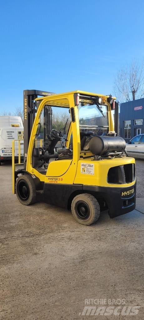 Hyster H 3.00 FT Gas Stapler