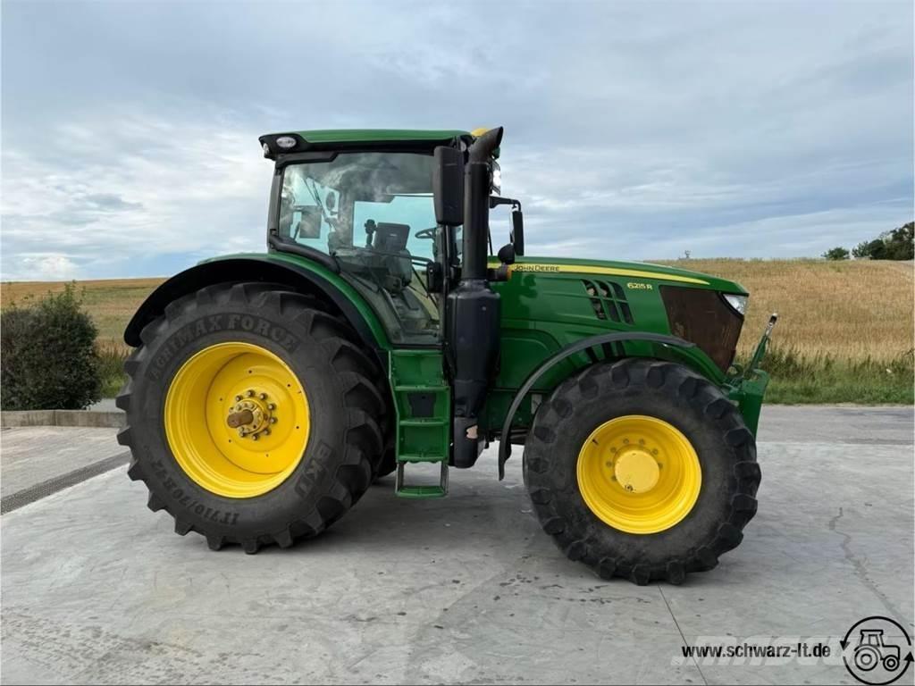 John Deere 6215R Traktoren