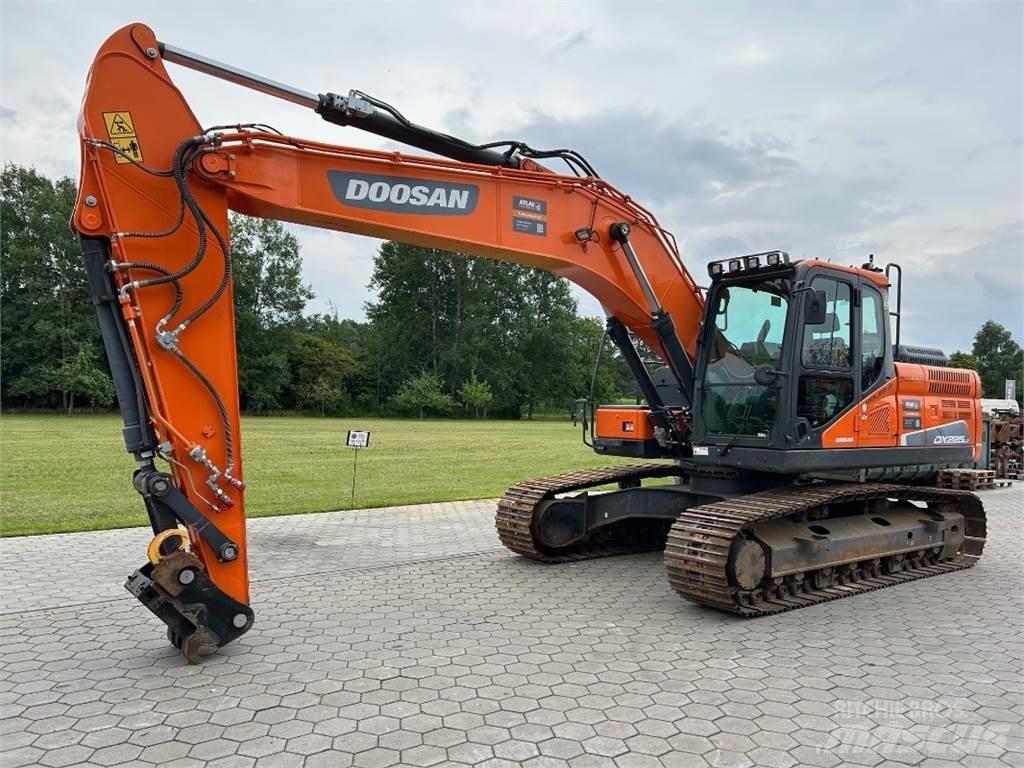 Doosan DX225LC-5 Raupenbagger