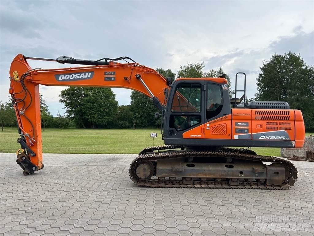 Doosan DX225LC-5 Raupenbagger