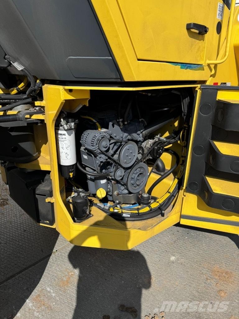 Bomag BW 202 AD-4 Tandemwalzen