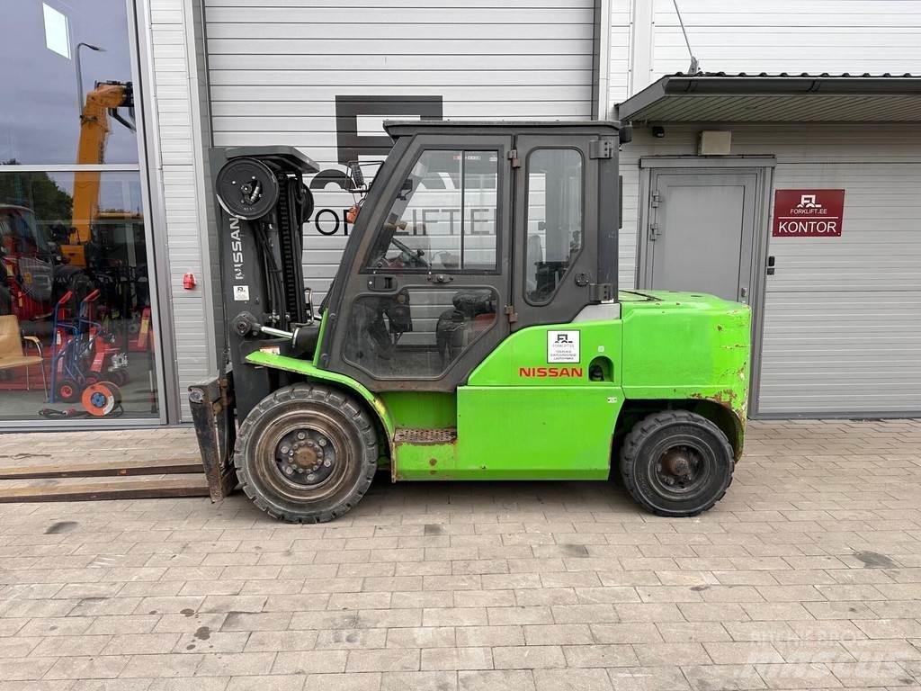 Nissan WG1F4A50 Diesel Stapler