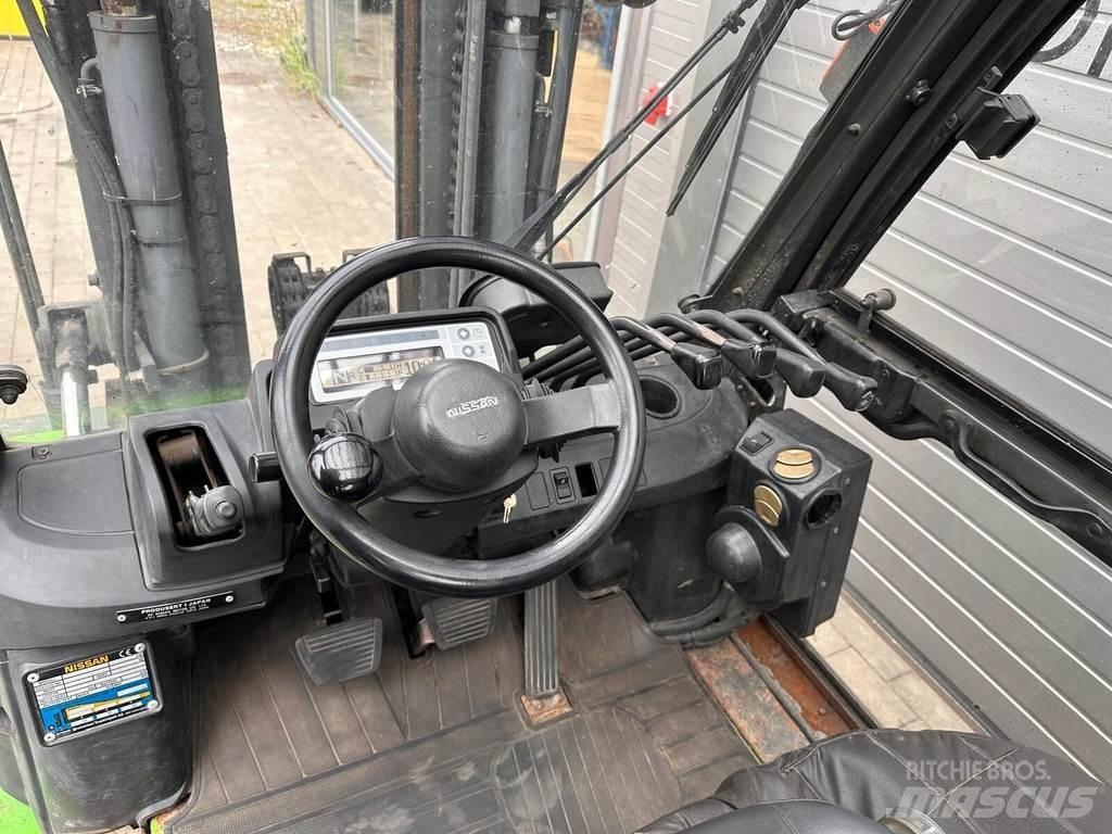 Nissan WG1F4A50 Diesel Stapler
