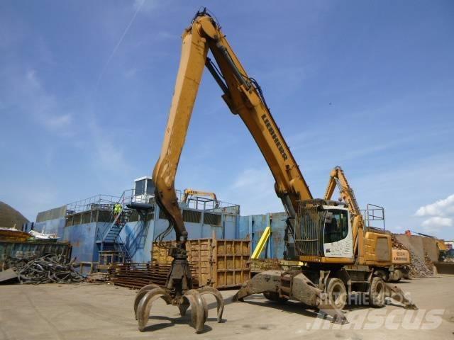 Liebherr LH 40 Materialumschlag