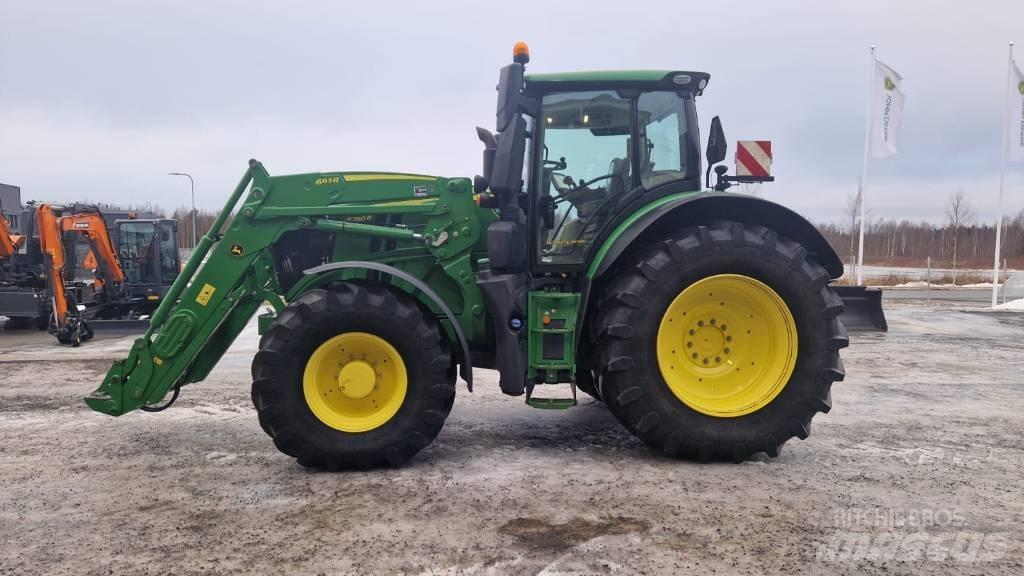 John Deere 6250 R Traktoren
