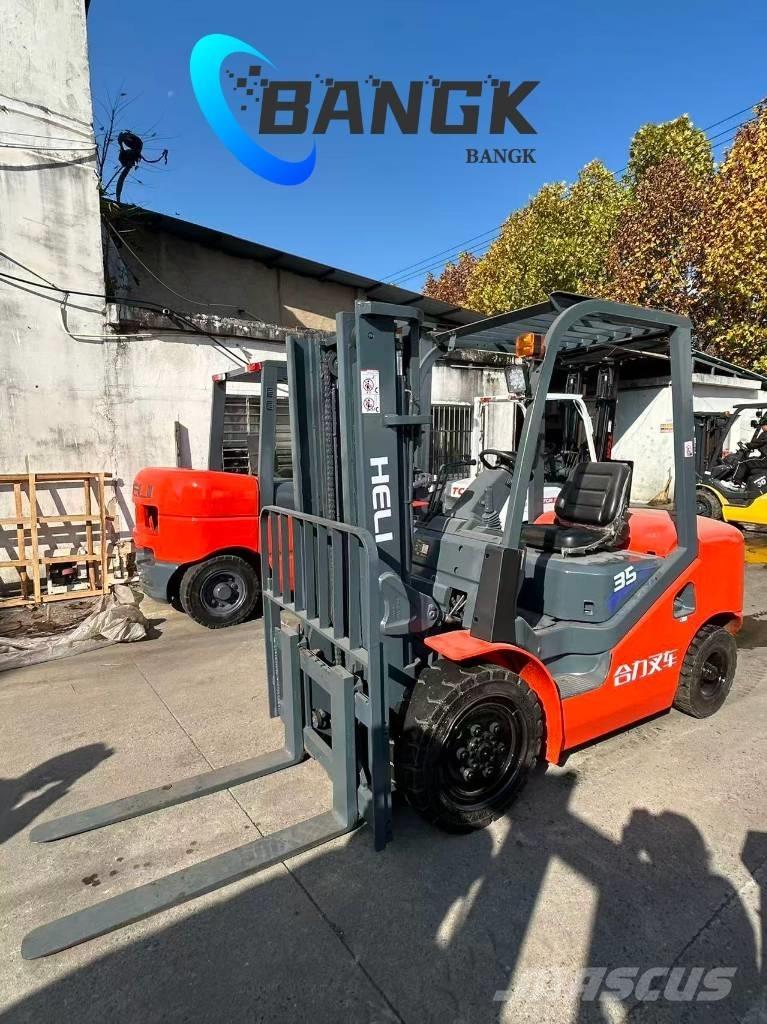 Heli CPCD 35 Diesel Stapler