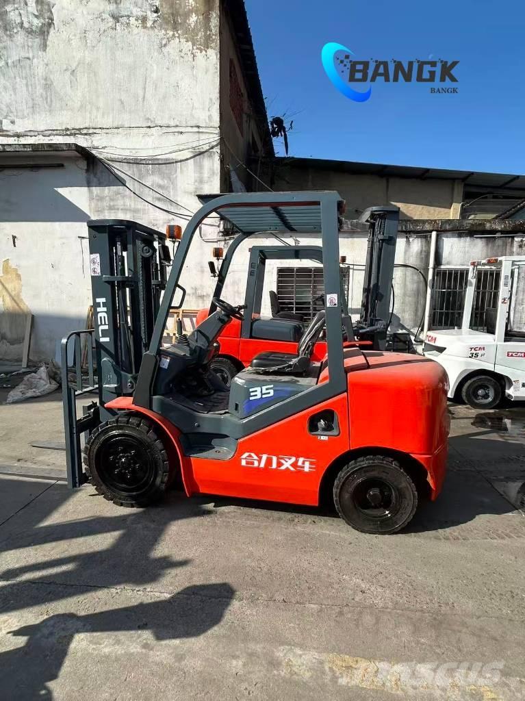 Heli CPCD 35 Diesel Stapler