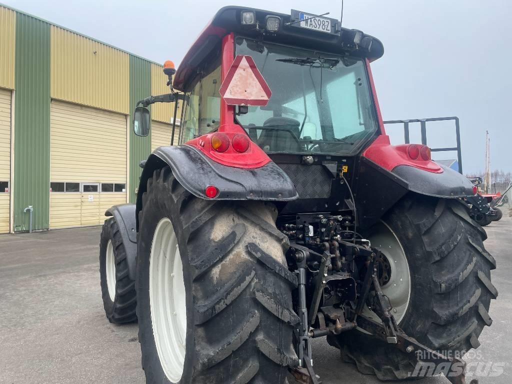 Valtra T 190 Traktoren