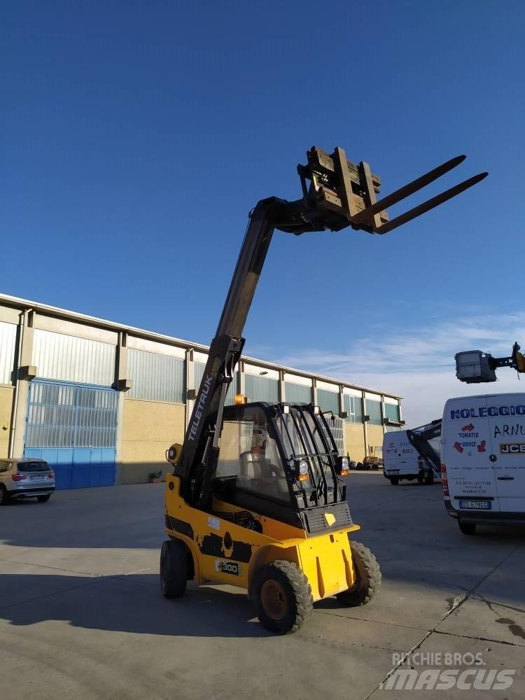 JCB TLT 30 Diesel Stapler