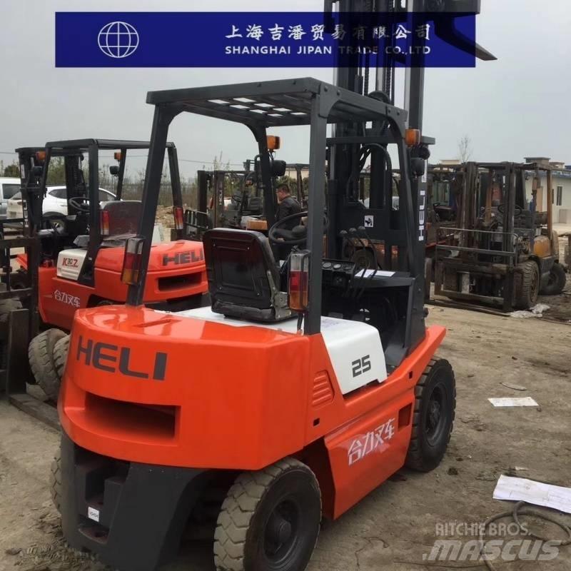 Heli k25 Diesel Stapler