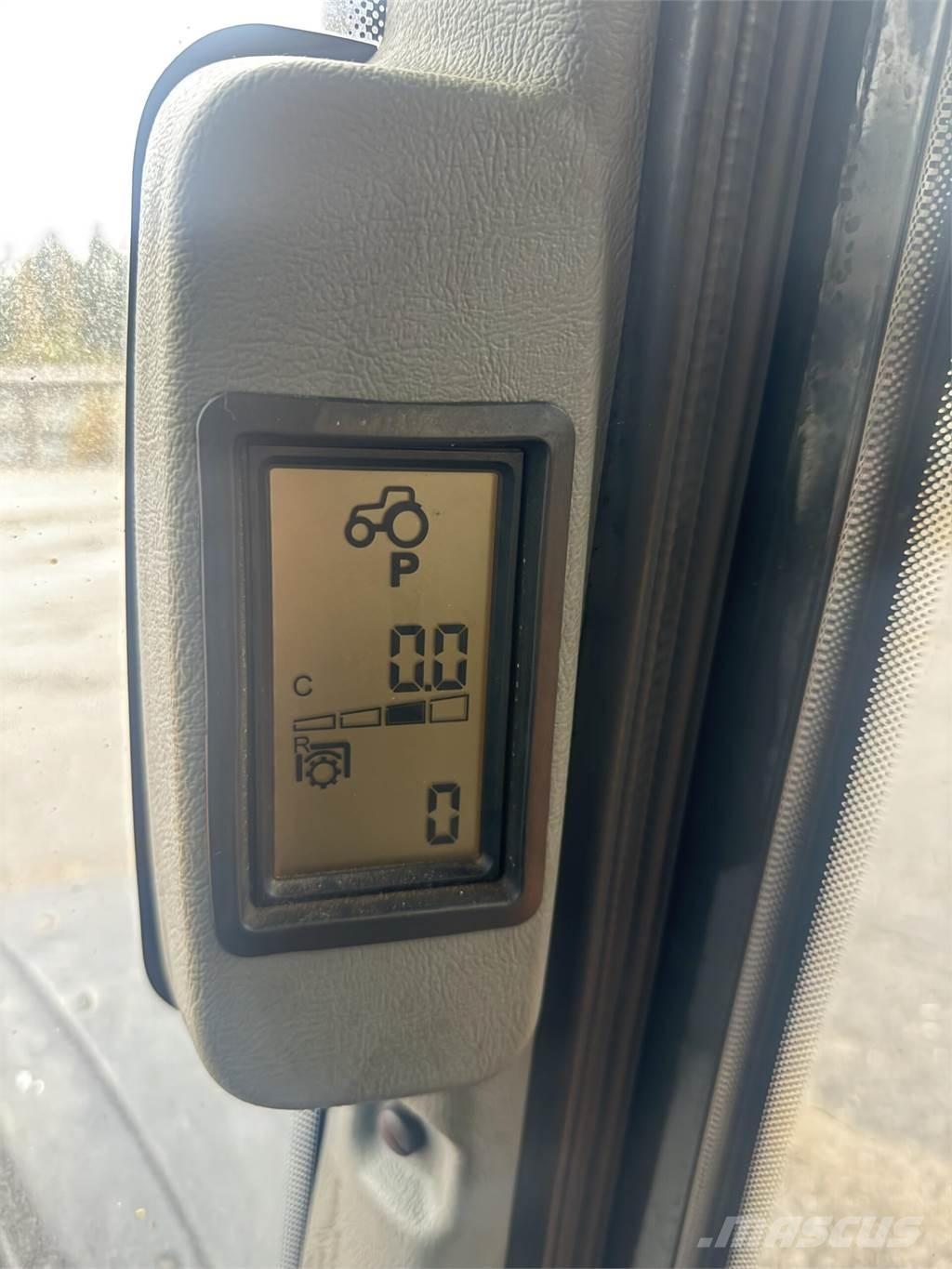 Valtra N142 Traktoren