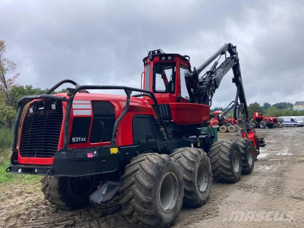 Komatsu 931 XC Harvester
