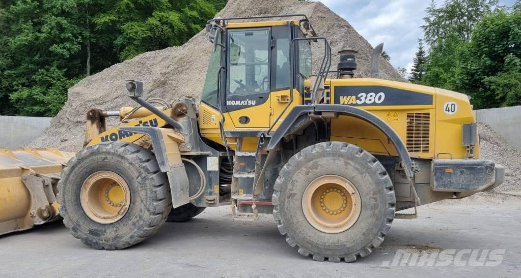 Komatsu WA 380 Radlader