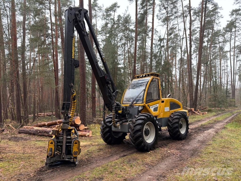 Sampo HR46 Harvester