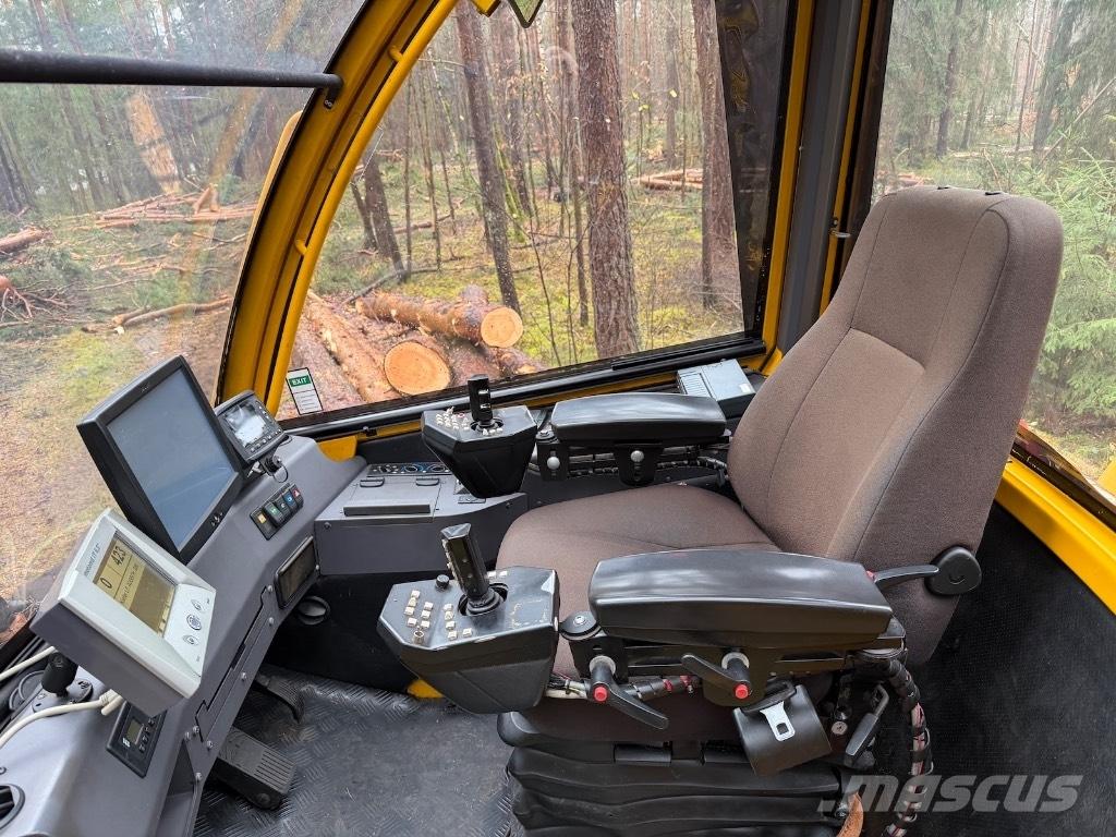 Sampo HR46 Harvester