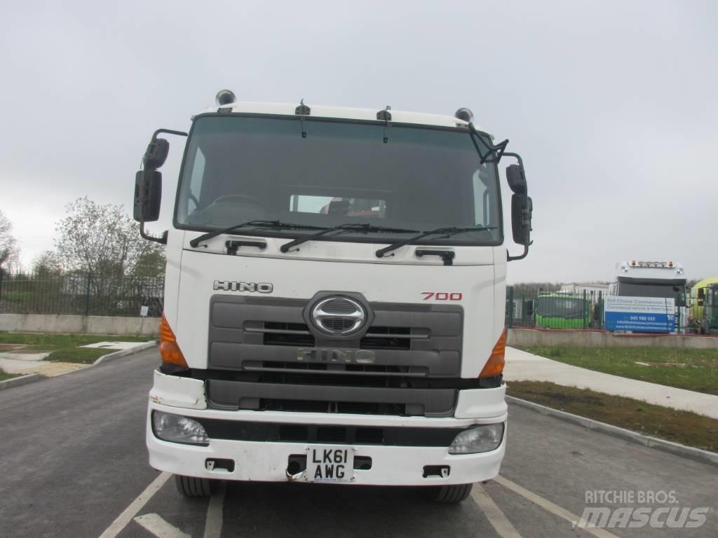 Hino 700 Kranwagen