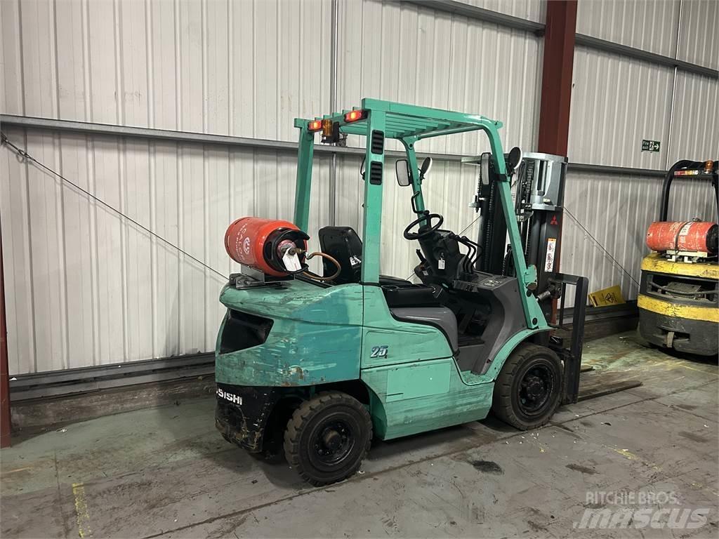 Mitsubishi FG25NT Gas Stapler