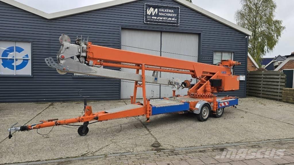 Böcker AHK 27/1000 All-Terrain-Krane