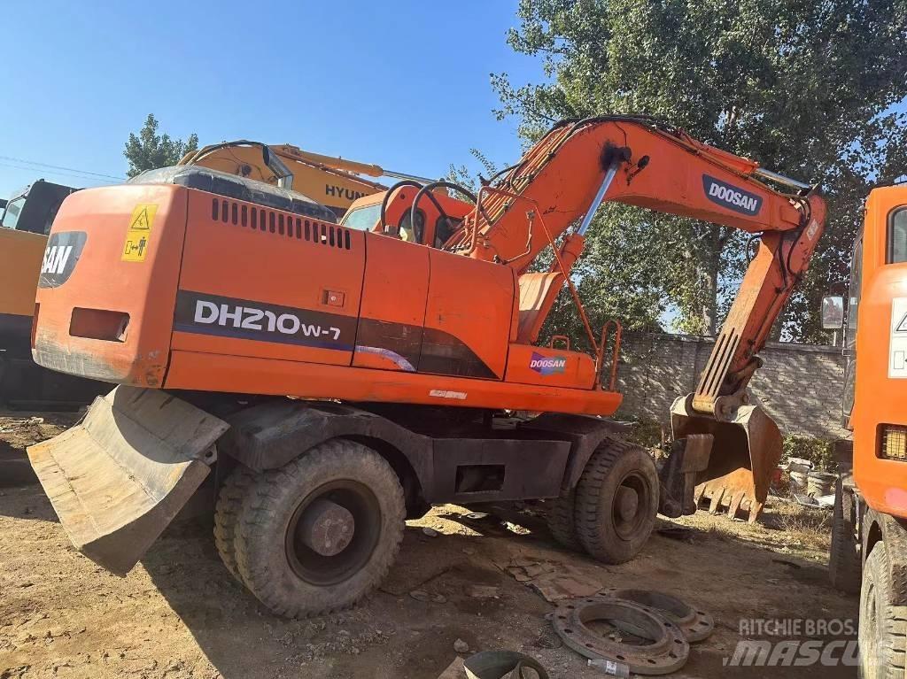 Doosan DH210W Mobilbagger