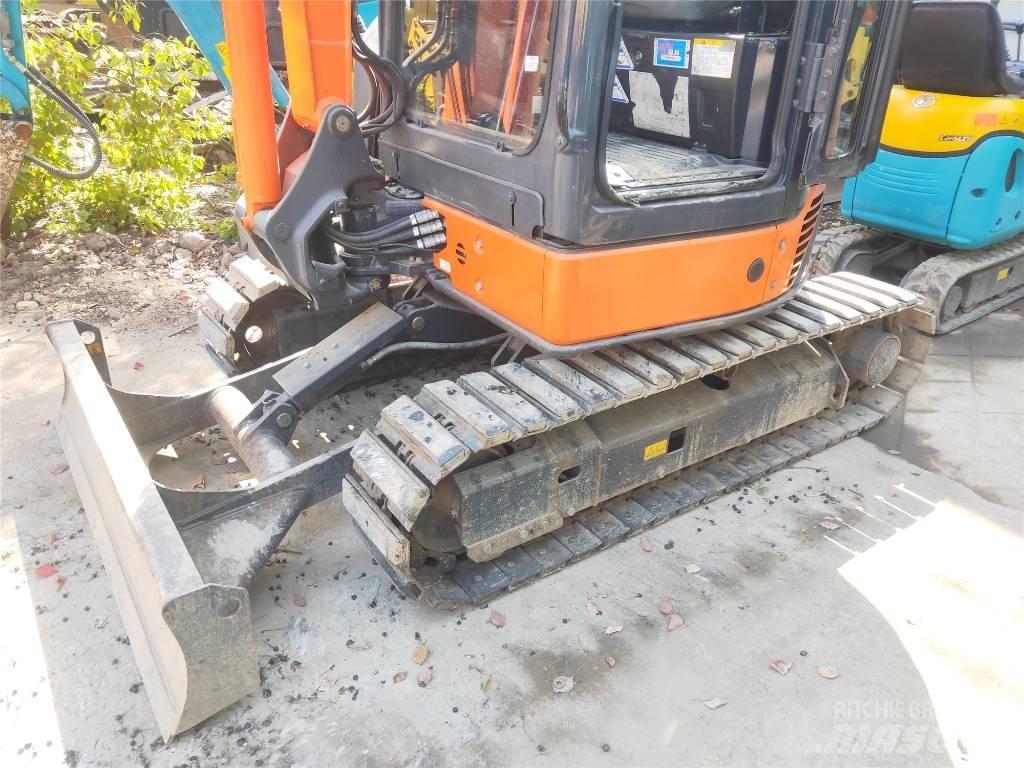 Hitachi ZX 30 U Minibagger < 7t
